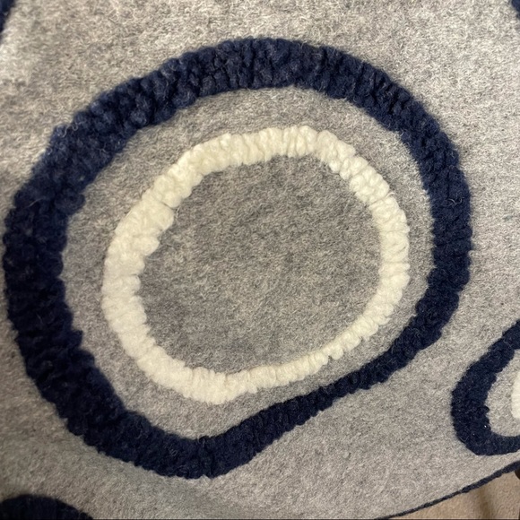 NWT Aris. A Wool Blend Circle Knit Design Open Front Sleeveless Sweater Duster - Picture 12 of 16